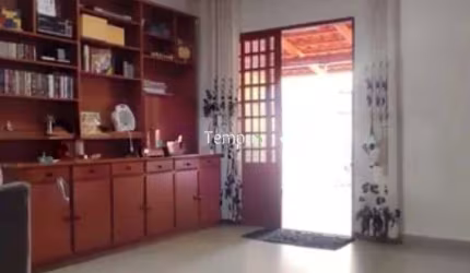 Casa Padrão, 3 Quartos, 360 m²