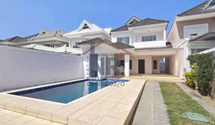 Casa em condomínio fechado com 4 quartos para alugar na Estrada dos Bandeirantes, Recreio dos Bandeirantes, Rio de Janeiro, 280 m2 por R$ 13.000