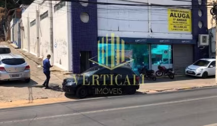 Prédio de 02 andares a venda na Av. Prainha