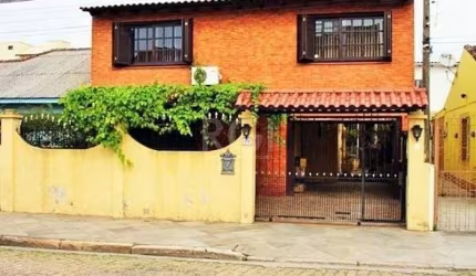 Casa para Venda - 224m², 4 dormitórios, sendo 4 suites, 3 vagas - Passo da Areia