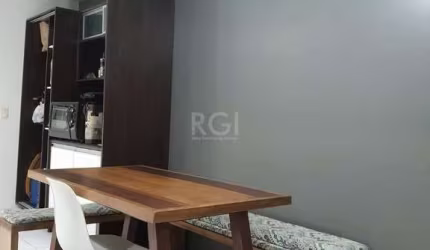 Casa Condomínio para Venda  2 dormitórios, sendo 1 suites, 1 vaga - Hípica