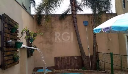 Casa para Venda - 200m², 3 dormitórios, sendo 2 suites, 4 vagas - Jardim Itu