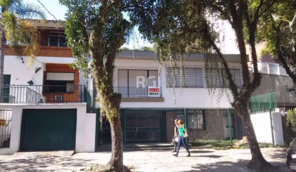 Casa para Venda - 363m², 3 dormitórios, sendo 1 suites, 2 vagas - São João