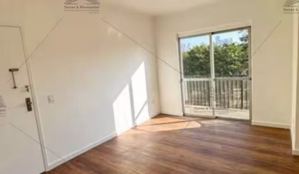 Apartamento 94m2, 3 dormitórios sendo um suíte com closet, varanda, sala dois ambientes, cozinha, total 2 banheiros, 1 vaga de garagem coberta