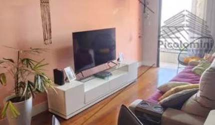 Apartamento em São Caetano do Sul, 3 dormitórios, 1 suíte, 3 banheiros, armários planejados, vaga de garagem, varanda.