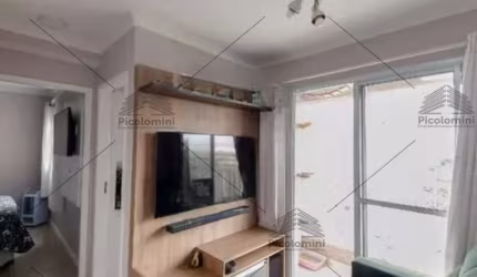 Apartamento a venda na Vila Alpina de 42 m², 2 dormitórios, 1 banheiro, lavanderia, área de serviço, 1 sala de estar, varanda, 1 vaga de garagem