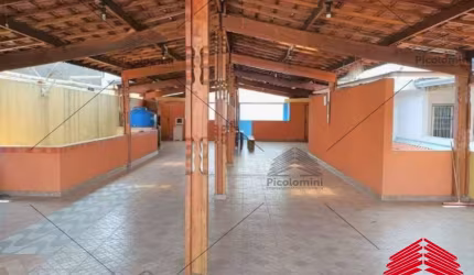 Imperdível oportunidade: Casa à venda em São Paulo no Parque São Lucas, com 6 quartos, 2 suítes e 690m² de área.