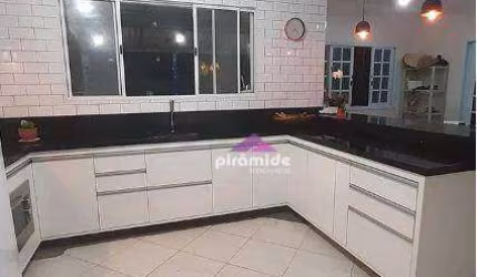 Casa com 3 dormitórios à venda, 250 m² por R$ 760.000,00 - Martim de Sá - Caraguatatuba/SP