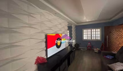 Casa com 3 dormitórios, sendo 1 suíte à venda, 129m² por R$ 670.000,00 - Jardim das Indústrias - São José dos Campos/SP