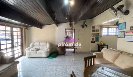 Casa com 4 dormitórios à venda, 160 m² por R$ 910.000,00 - Massaguaçu - Caraguatatuba/SP