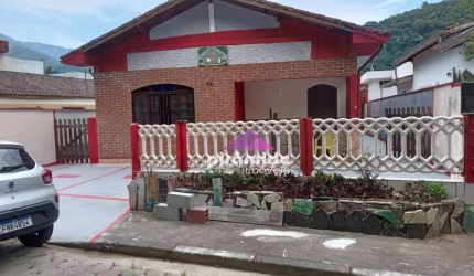 Casa com 3 dormitórios, 152 m² - venda por R$ 650.000,00 ou aluguel por R$ 3.400,00/mês - Massaguaçu - Caraguatatuba/SP
