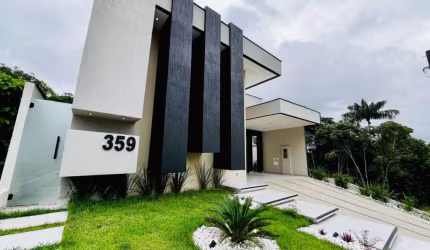 Conheça essa Casa Nova no Condomínio Reserva do Parque - Ponta Negra. 3 suítes, piscina e espaço gourmert.