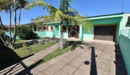 Casa com 2 quartos à venda na Rua Julcemara Pereira da Silva, 174, Balneário São Pedro, Arroio do Sal por R$ 398.000