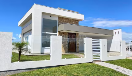 Casa com 3 quartos à venda na Rua Belo Horizonte, Centro, Arroio do Sal, 138 m2 por R$ 890.000