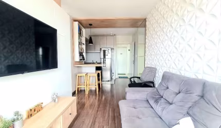 Apartamento com 1 dormitório, mobiliado, andar alto. Ed Central Station