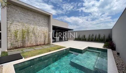 Casa no condomínio Cyrela Estoril para venda