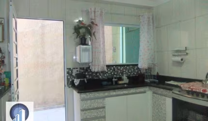 Sobrado com 3 dormitórios à venda, 178 m² por R$ 650.000 - Ayrosa - Osasco/SP