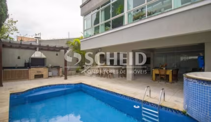 Casa no Morumbi a venda com 5 quartos