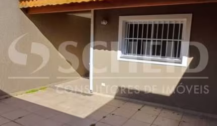 Linda Casa Sobrado de 3 dormitórios  no Campo Grande!