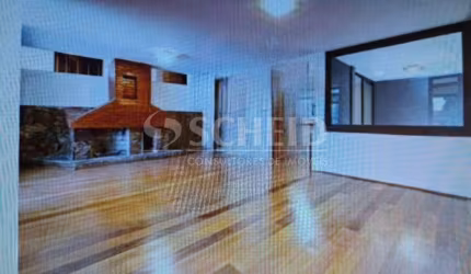 Sobrado à Venda no Morumbi 600m², 3 quartos, 3 Suítes, 6 Vagas , Piscina, Quintal, churrasqueira.