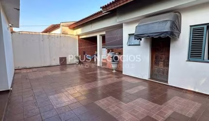 'Casa luxuosa em Sorocaba. Agende sua visita e encante-se com o conforto e sofisticação deste lar e