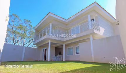 Casa à Venda no Condomínio Residencial Parque Esplanada - 3 Dormitórios, 3 Suítes, 278m² de Área Út
