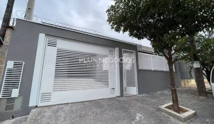 Casa à Venda no Jardim América, Sorocaba: 3 Dormitórios, Sendo 3 Suítes, 209m² de Área Útil. Confor