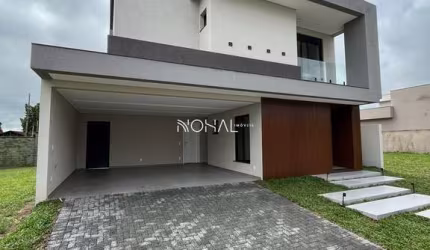 Residência a venda Semi Mobiliada com 3 suítes e Piscina no Condomínio Alphavile
