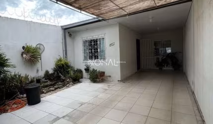 Casa a venda com 2 quartos, piscina e uma grande edícula no Neves