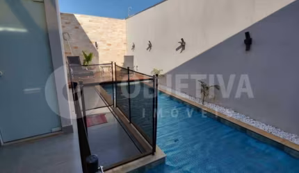 Casa à venda, 3 quartos, 1 suíte, 2 vagas, BOSQUE DOS BURITIS - UBERLANDIA/MG