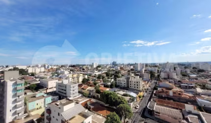 Cobertura à venda, 4 quartos, 1 suíte, 2 vagas, SARAIVA - UBERLANDIA/MG