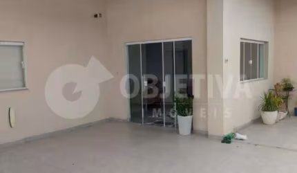 Ótima casa disponível para Venda no Bairro Granada