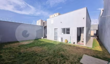 Casa à venda, 3 quartos, 1 suíte, 3 vagas, JARDIM INCONFIDENCIA - UBERLANDIA/MG