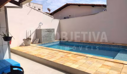 Casa à venda, 3 quartos, 1 suíte, 3 vagas, SANTA MONICA - UBERLANDIA/MG