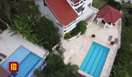 Casa em Condomínio em Bosque Das Mansões
