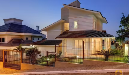 Casa Residencial em Ingleses do Rio Vermelho
