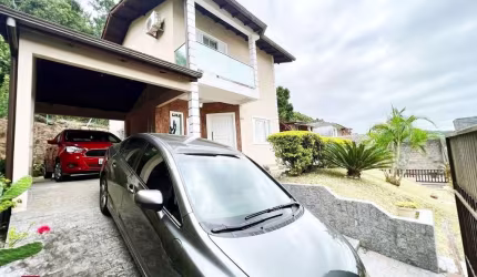 Casa Residencial em Monte Verde