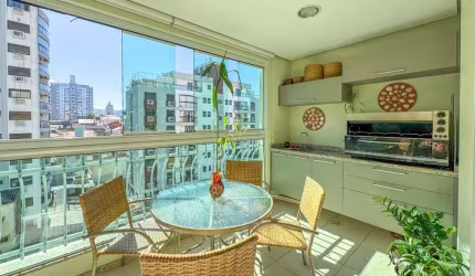 Apartamentos em Agronômica