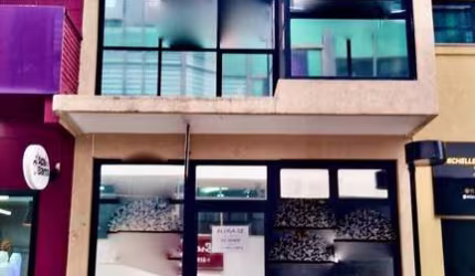 Prédio à venda na Calçada dos Cravos, Condomínio Centro Comercial Alphaville, Barueri, 144 m2 por R$ 850.000