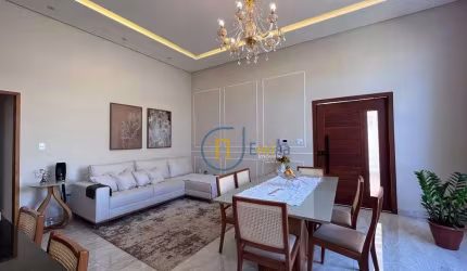 Casa individual com piscina e 3 dormitórios à venda, 140 m² por R$ 999.000 - Aeroporto - Juiz de Fora/MG