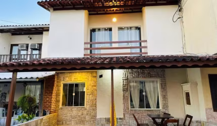 Casa em condomínio perto da feirinha centro Rio das Ostras