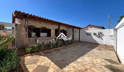 Casa com 4 quartos à venda na Rua Apucarana, 375, Ouro Preto, Belo Horizonte por R$ 1.490.000
