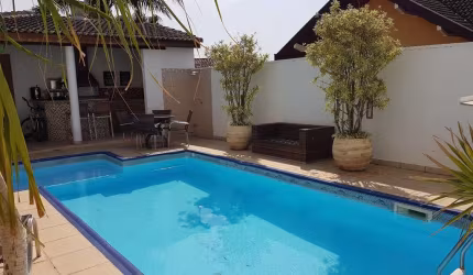 Casa com 3 dormitórios para alugar, 230 m² por R$ 7.850,00/mês - Urbanova - São José dos Campos/SP