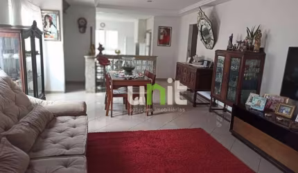 Casa com 3 dormitórios à venda, 310 m² por R$ 990.000,00 - Cafubá - Niterói/RJ