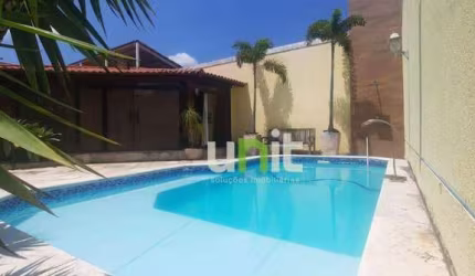 Casa com 5 dormitórios à venda, 300 m² por R$ 1.700.000,00 - Itaipu - Niterói/RJ