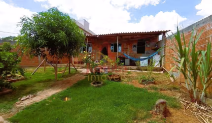 Casa com terreno de 558 m² à Venda no Bairro Vivenda do Vale, em Mateus Leme | JUATUBA IMÓVEIS