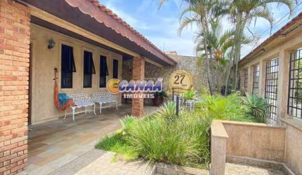 Casa com 7 dorms, Vila Anhanguera, Mongaguá - R$ 1.2 mi, Cod: 9921