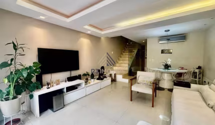 Casa em condomínio fechado com 3 quartos para alugar na Rua José Américo de Almeida, Recreio dos Bandeirantes, Rio de Janeiro, 200 m2 por R$ 10.000