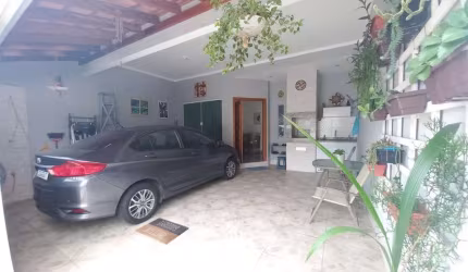 Lindo Sobrado à Venda no Bairro Tupi