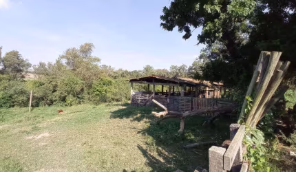 Sitio à venda no Bairro Buru em Salto/SP. Esse imóvel possui: Casa Sede com: 2 dormitórios Sala Cozinha Banheiro